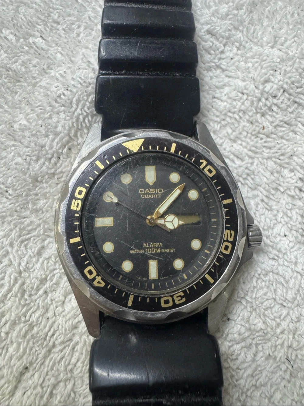 Casio Black Dial Men's Quartz Dive-Style Watch with Gold Accents